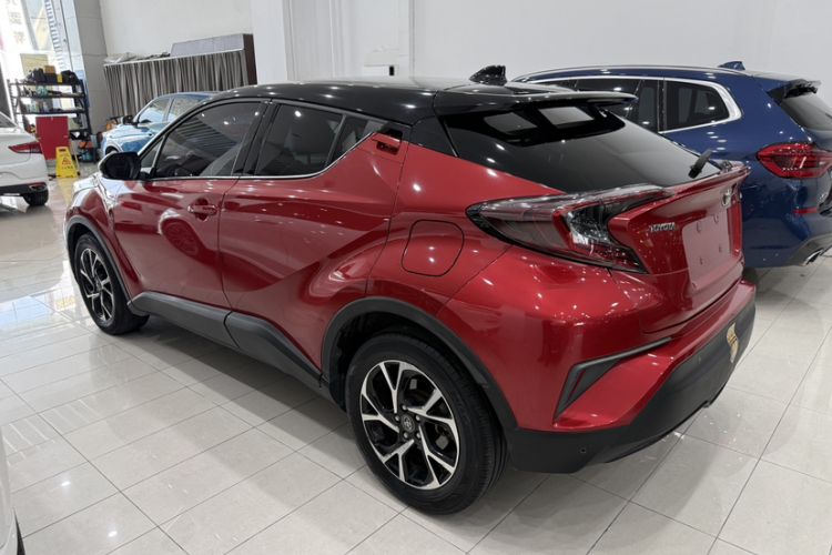 Used Toyota C-HR 2018 2.0L Luxury Edition China V Standard Exterior 3