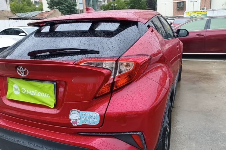 Used Toyota C-HR 2018 2.0L Leading Edition China V-standard Exterior 3