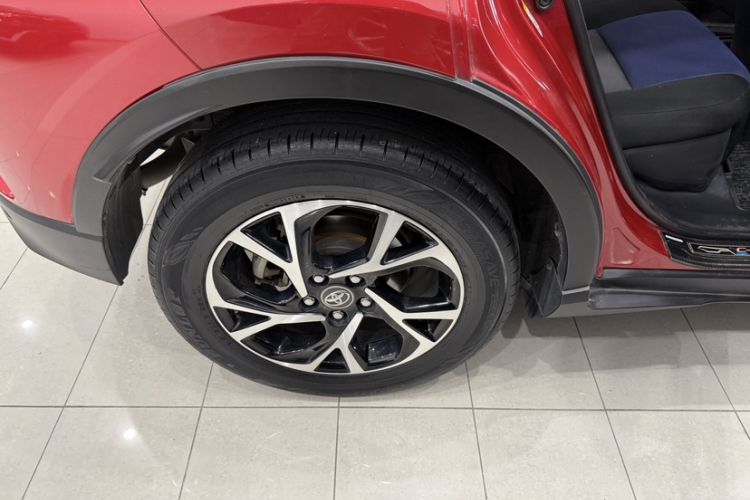 Used Toyota C-HR 2018 2.0L Luxury Edition China V Standard Exterior 8