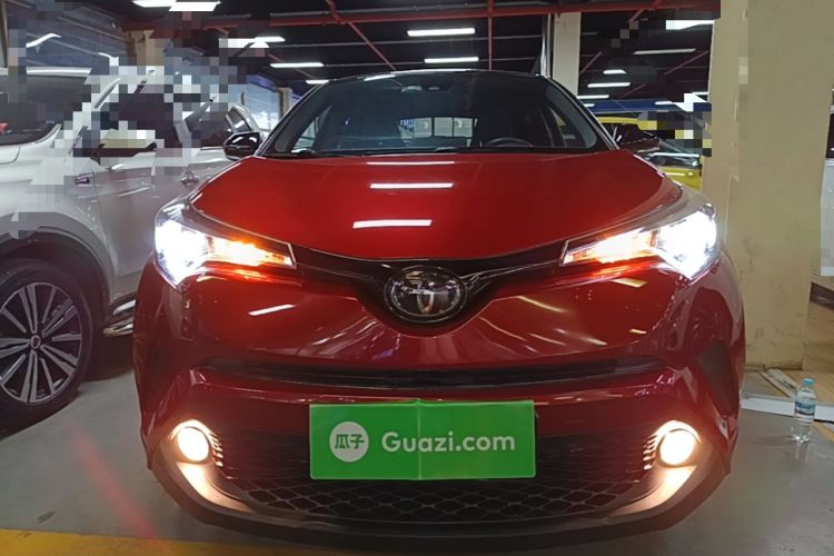 Used Toyota C-HR 2018 2.0L Leading with Sunroof China VI Standard Front