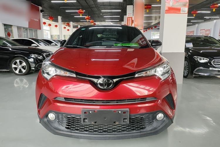Used Toyota C-HR 2018 2.0L Leading with Sunroof China V Standard Front
