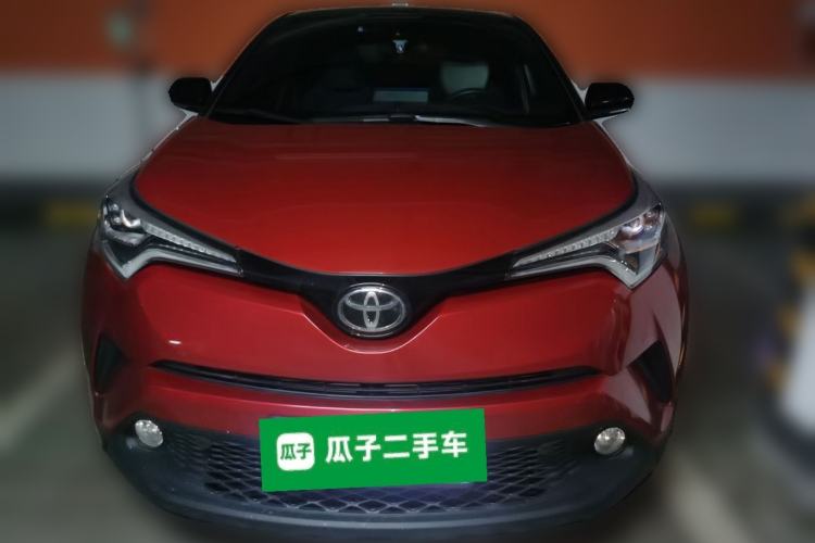 Used Toyota C-HR 2018 2.0L Luxury Sunroof Version China VI Standard Front