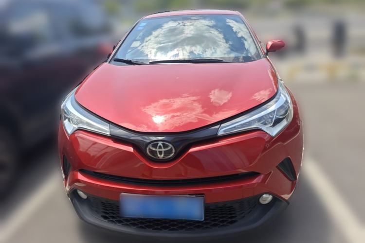 Used Toyota C-HR 2018 2.0L Leading with Sunroof China VI Standard Front