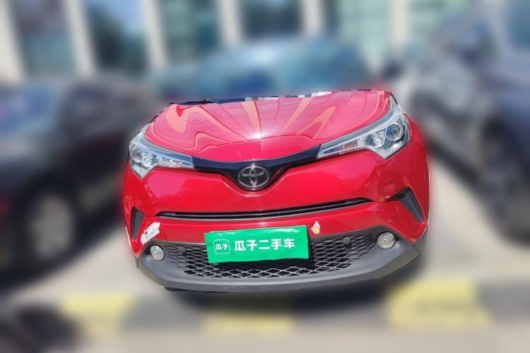 Used Toyota C-HR 2018 2.0L Leading with Sunroof China VI Standard Front