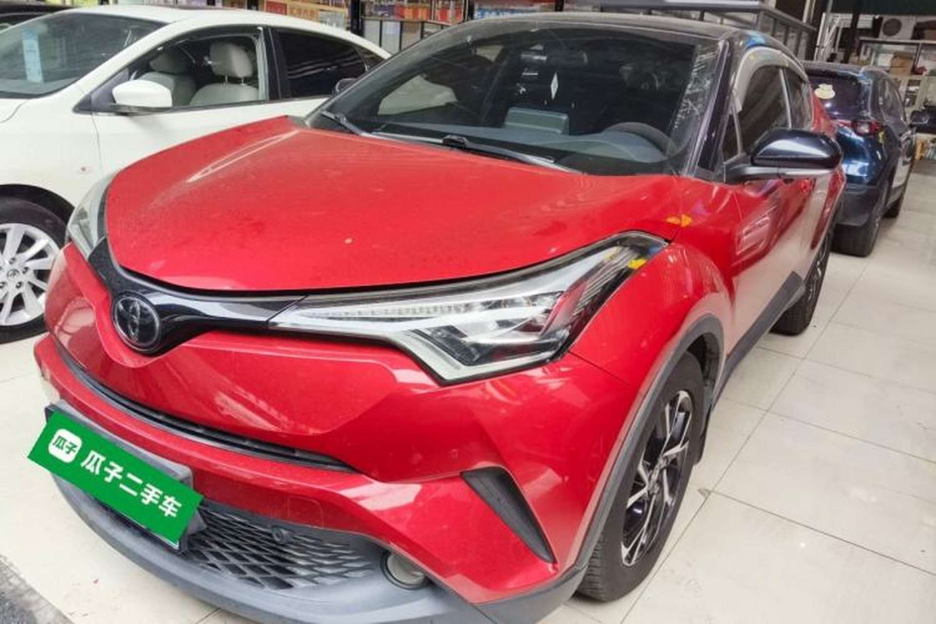 Used Toyota C-HR 2018 2.0L Luxury Edition China VI Standard Front Left 45 Deg