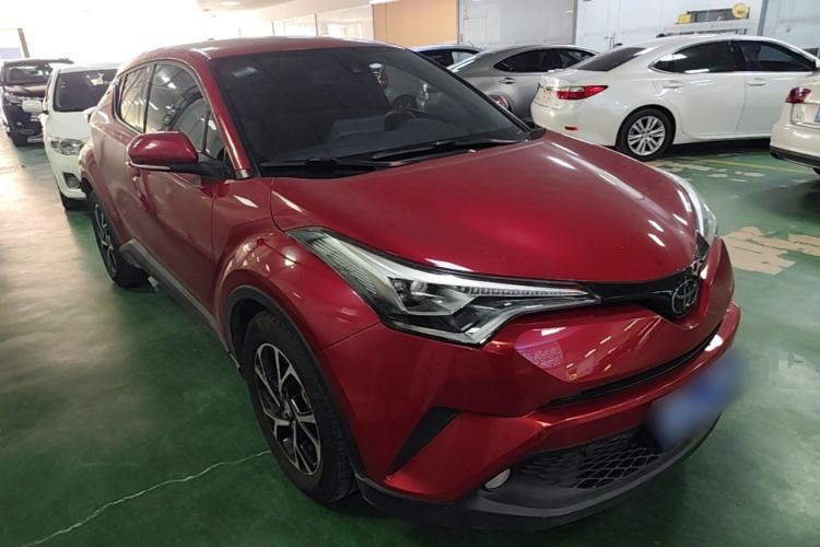 Used Toyota C-HR 2018 2.0L Luxury Edition China VI Standard Front Right 45 Deg