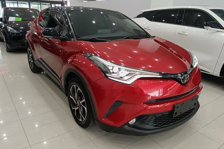 Used Toyota C-HR 2018 2.0L Luxury Edition China V Standard Front Right 45 Deg