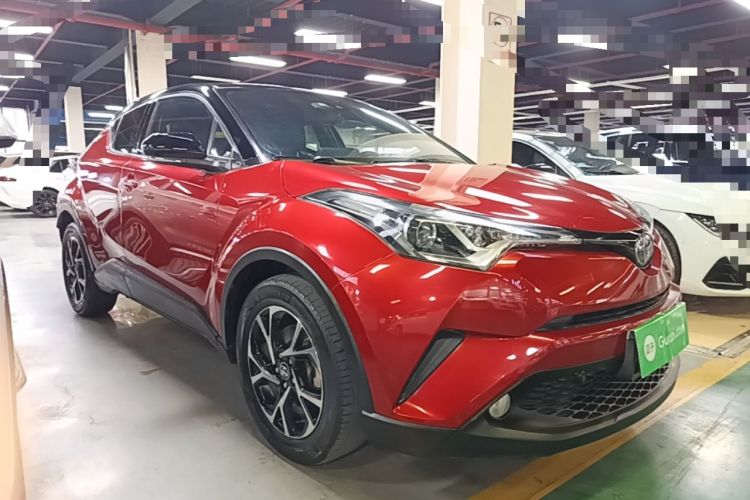 Used Toyota C-HR 2018 2.0L Leading with Sunroof China VI Standard Front Right 45 Deg