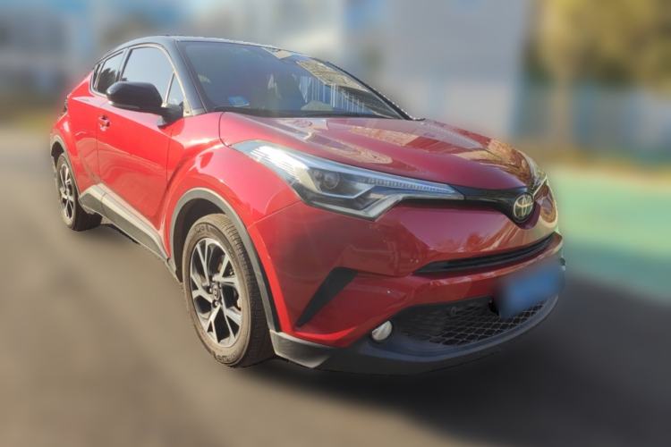 Used Toyota C-HR 2018 2.0L Luxury Sunroof Version China V Emission Standard Front Right 45 Deg