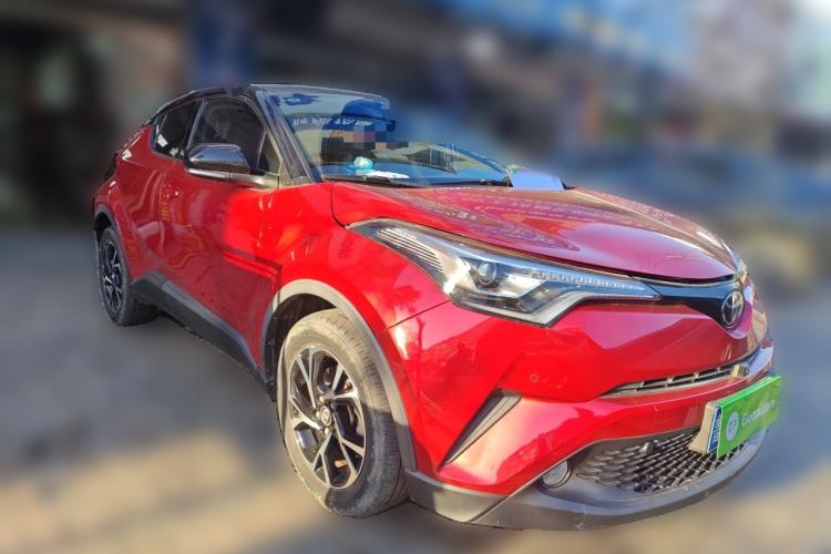 Used Toyota C-HR 2018 2.0L Flagship Edition China VI Standard Front Right 45 Deg