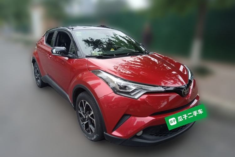 Used Toyota C-HR 2018 2.0L Luxury Edition China VI Standard Front Right 45 Deg