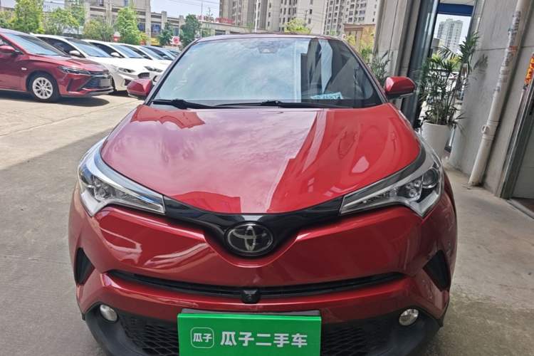 Used Toyota C-HR 2018 2.0L Leading with Sunroof China V Standard Front