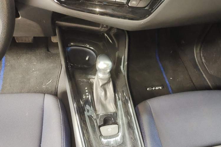 Used Toyota C-HR 2018 2.0L Leading Edition China VI Gear Lever