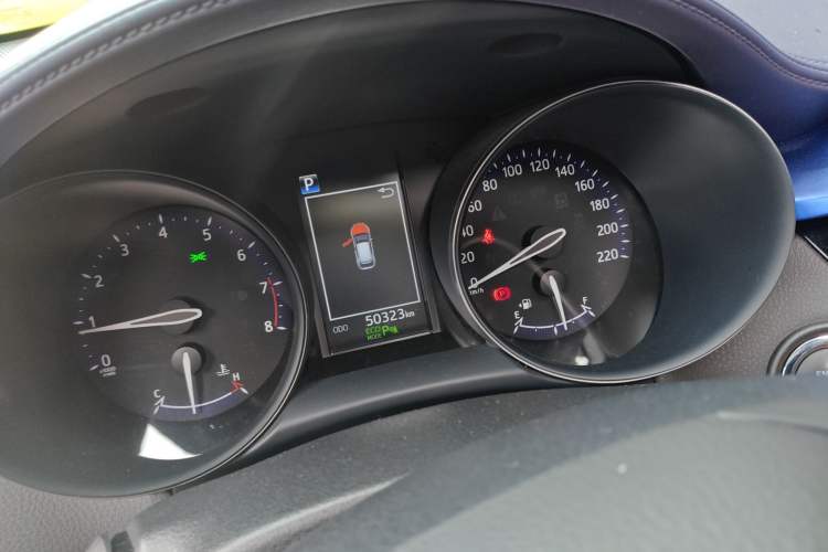 Used Toyota C-HR 2018 2.0L Luxury Sunroof Version China VI Standard Instrument Cluster