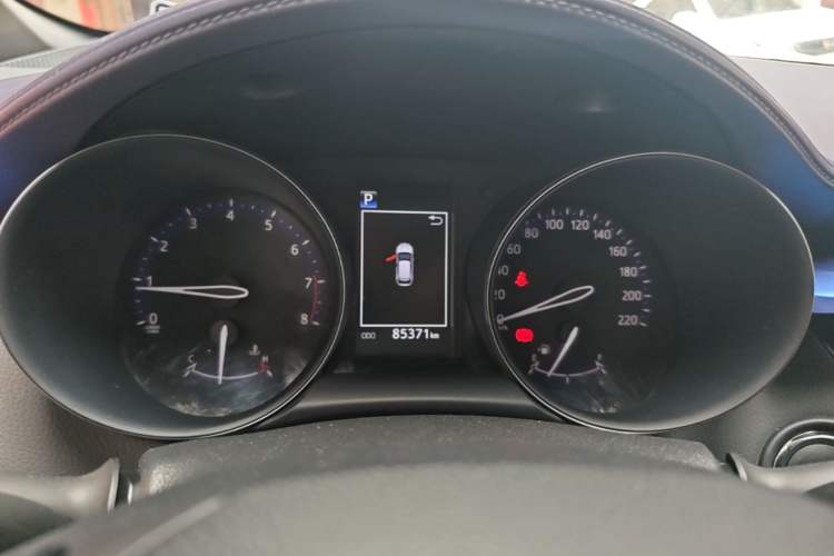 Used Toyota C-HR 2018 2.0L Leading with Sunroof China V Standard Instrument Cluster