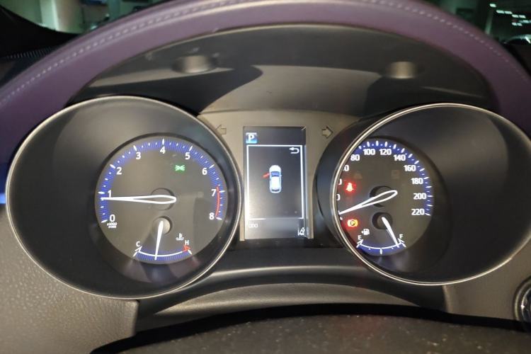 Used Toyota C-HR 2018 2.0L Leading with Sunroof China VI Standard Instrument Cluster