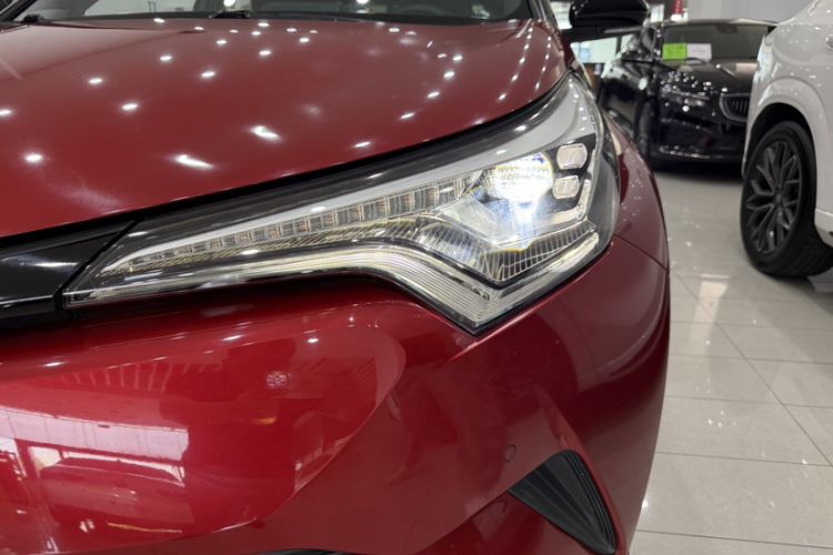 Used Toyota C-HR 2018 2.0L Luxury Edition China V Standard Left Front Headlight