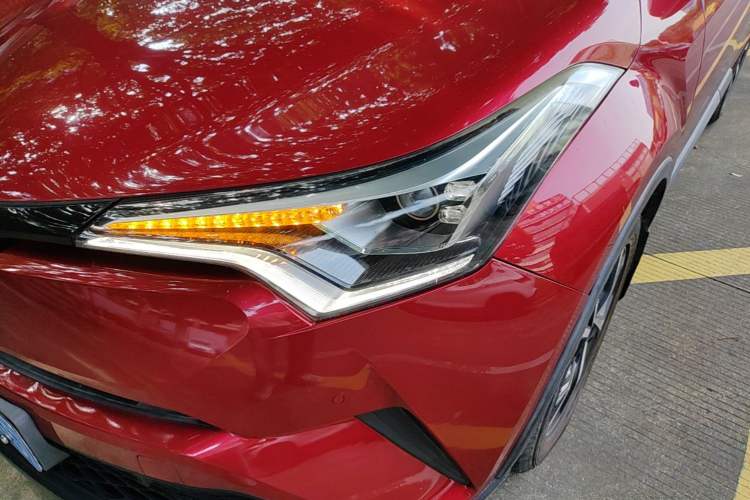 Used Toyota C-HR 2018 2.0L Luxury Sunroof Version China VI Standard Left Front Headlight