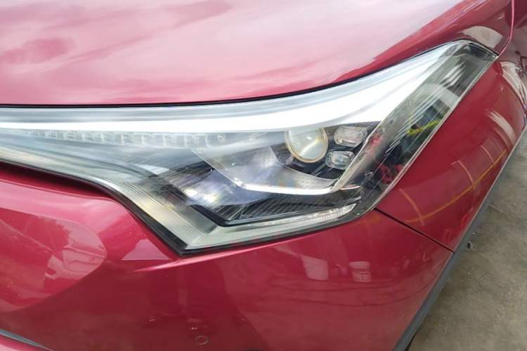 Used Toyota C-HR 2018 2.0L Flagship Version China V Standard Left Front Headlight