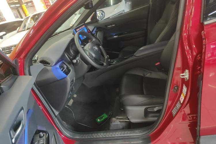 Used Toyota C-HR 2018 2.0L Leading Edition China V-standard Left Front Seat