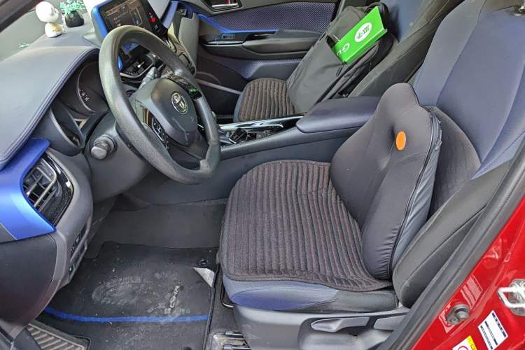 Used Toyota C-HR 2018 2.0L Leading with Sunroof China VI Standard Left Front Seat