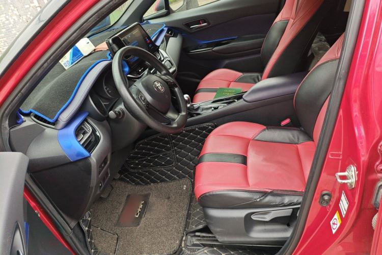Used Toyota C-HR 2018 2.0L Leading Edition China V-standard Left Front Seat
