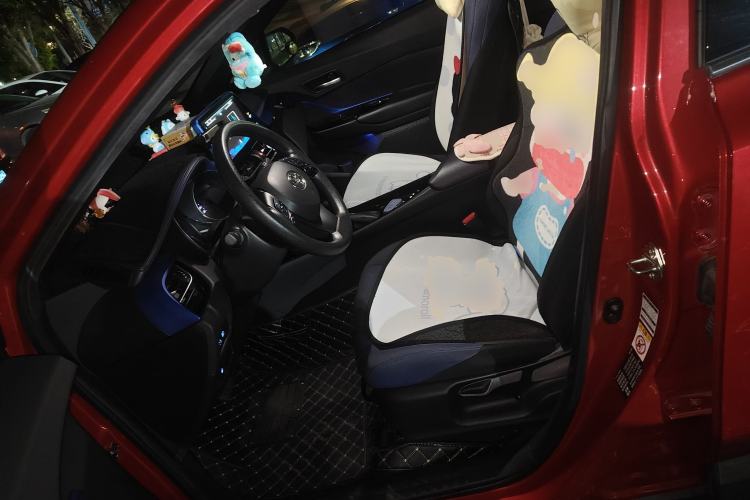 Used Toyota C-HR 2018 2.0L Leading Edition China VI Left Front Seat