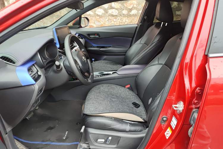 Used Toyota C-HR 2018 2.0L Leading Edition China VI Left Front Seat