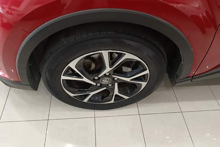 Used Toyota C-HR 2018 2.0L Luxury Edition China V Standard Left Front Wheel Hub