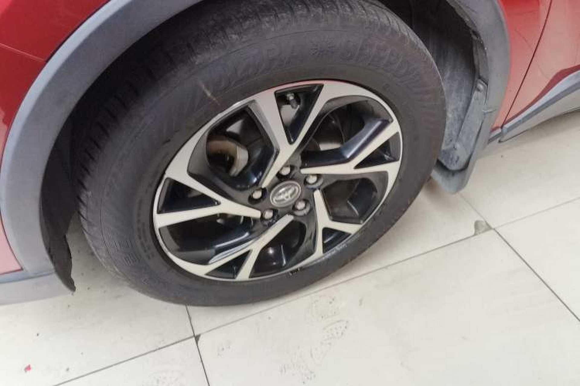 Used Toyota C-HR 2018 2.0L Luxury Edition China VI Standard Left Front Wheel Hub