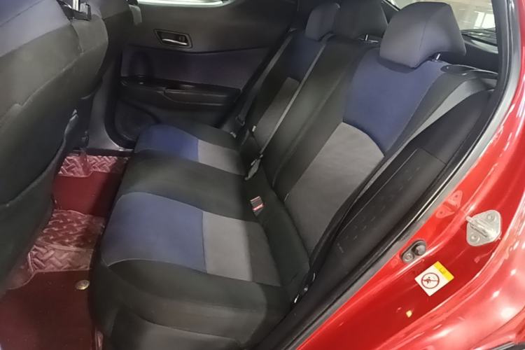 Used Toyota C-HR 2018 2.0L Leading with Sunroof China VI Standard Left Rear Seat