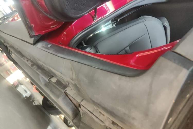 Used Toyota C-HR 2018 2.0L Leading Edition China V-standard Left Side Sill