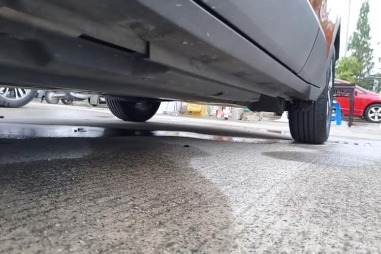 Used Toyota C-HR 2018 2.0L Leading Edition China V-standard Left Side Sill