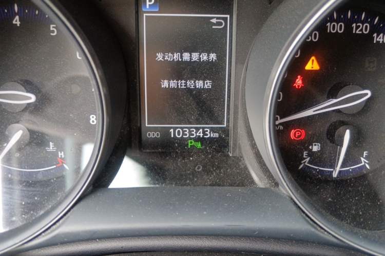 Used Toyota C-HR 2018 2.0L Luxury Sunroof Version China VI Standard Odometer Close Up