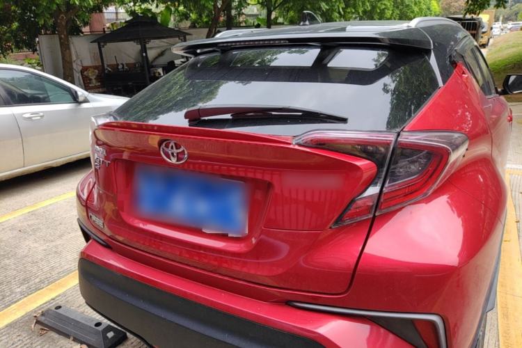 Used Toyota C-HR 2018 2.0L Luxury Sunroof Version China VI Standard Rear
