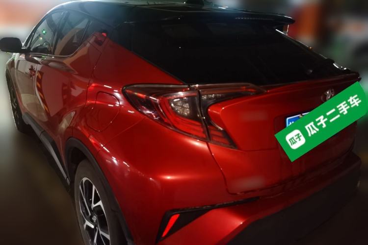 Used Toyota C-HR 2018 2.0L Luxury Sunroof Version China VI Standard Rear