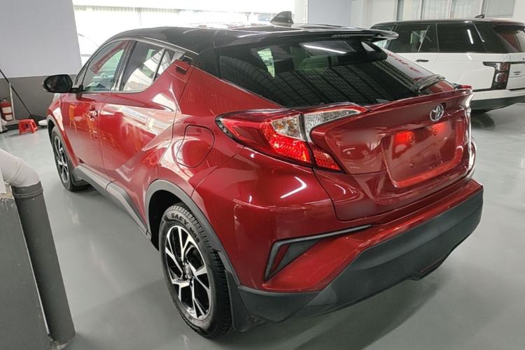 Used Toyota C-HR 2018 2.0L Leading with Sunroof China V Standard Rear Left 45 Deg