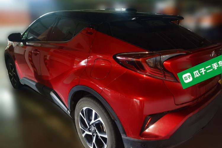 Used Toyota C-HR 2018 2.0L Luxury Sunroof Version China VI Standard Rear Left 45 Deg
