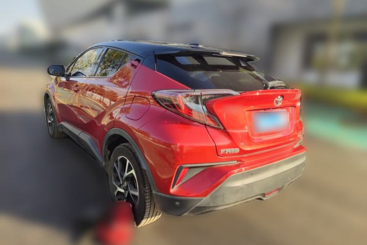 Used Toyota C-HR 2018 2.0L Luxury Sunroof Version China V Emission Standard Rear Left 45 Deg
