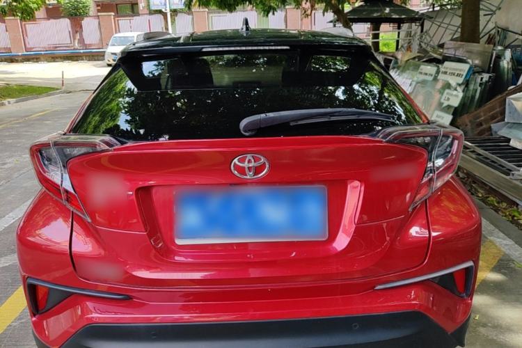 Used Toyota C-HR 2018 2.0L Luxury Sunroof Version China VI Standard Rear