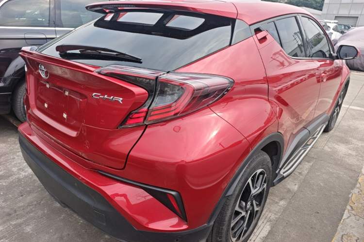 Used Toyota C-HR 2018 2.0L Luxury Sunroof Version China VI Standard Rear Right 45 Deg