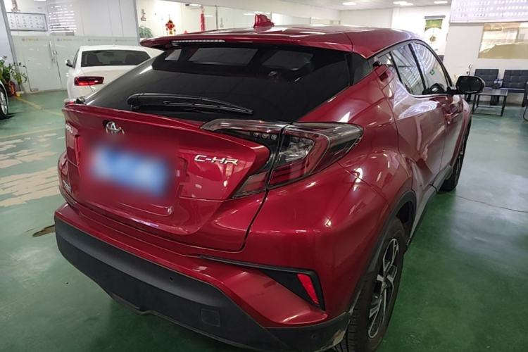 Used Toyota C-HR 2018 2.0L Luxury Edition China VI Standard Rear Right 45 Deg