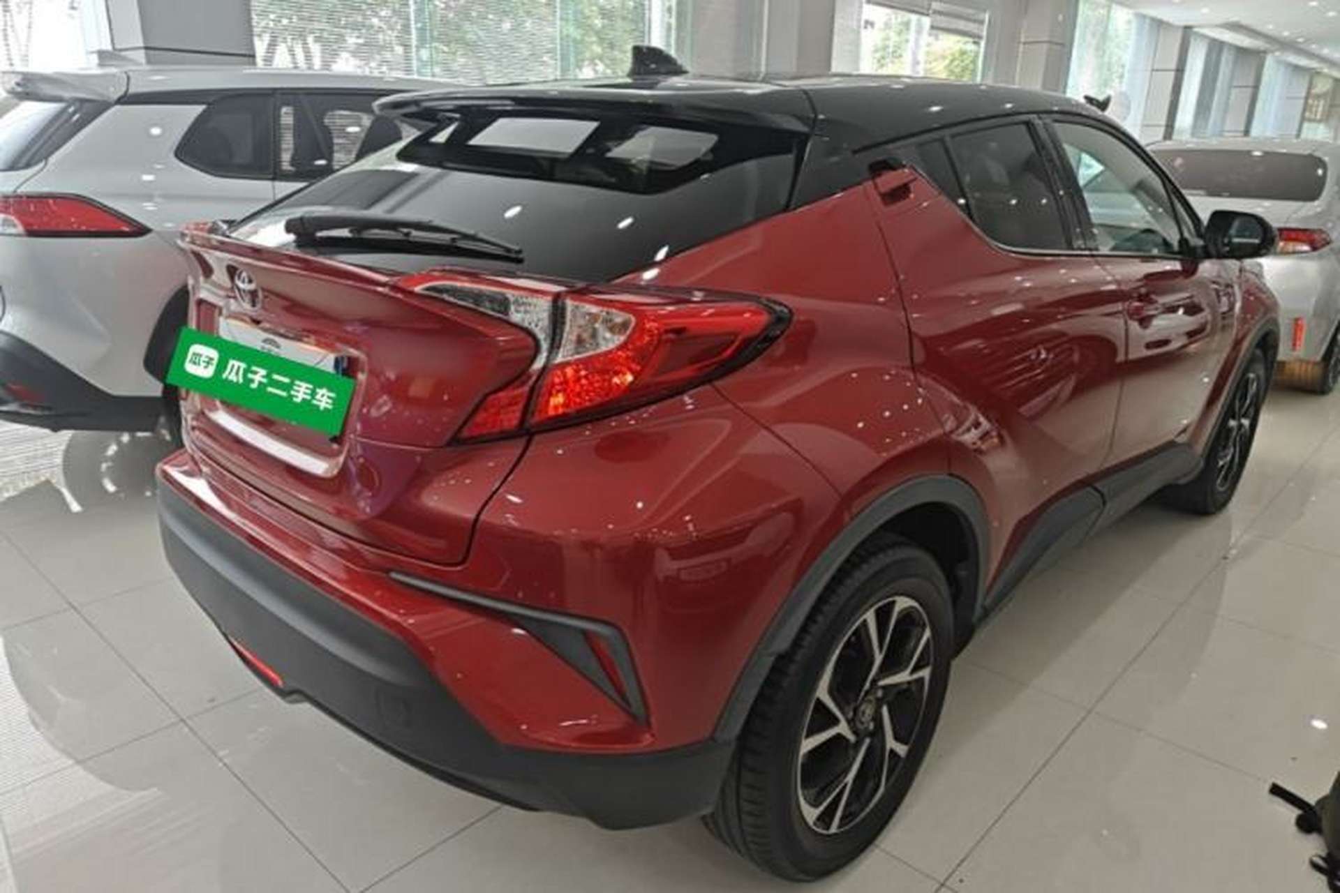 Used Toyota C-HR 2018 2.0L Leading Edition China VI Rear Right 45 Deg