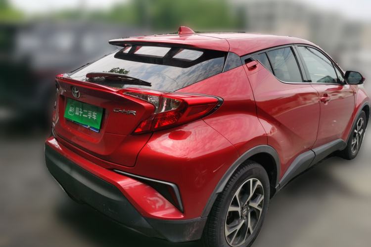 Used Toyota C-HR 2018 2.0L Leading with Sunroof China VI Standard Rear Right 45 Deg