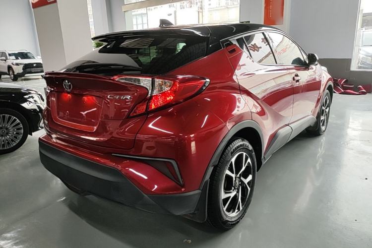 Used Toyota C-HR 2018 2.0L Leading with Sunroof China V Standard Rear Right 45 Deg