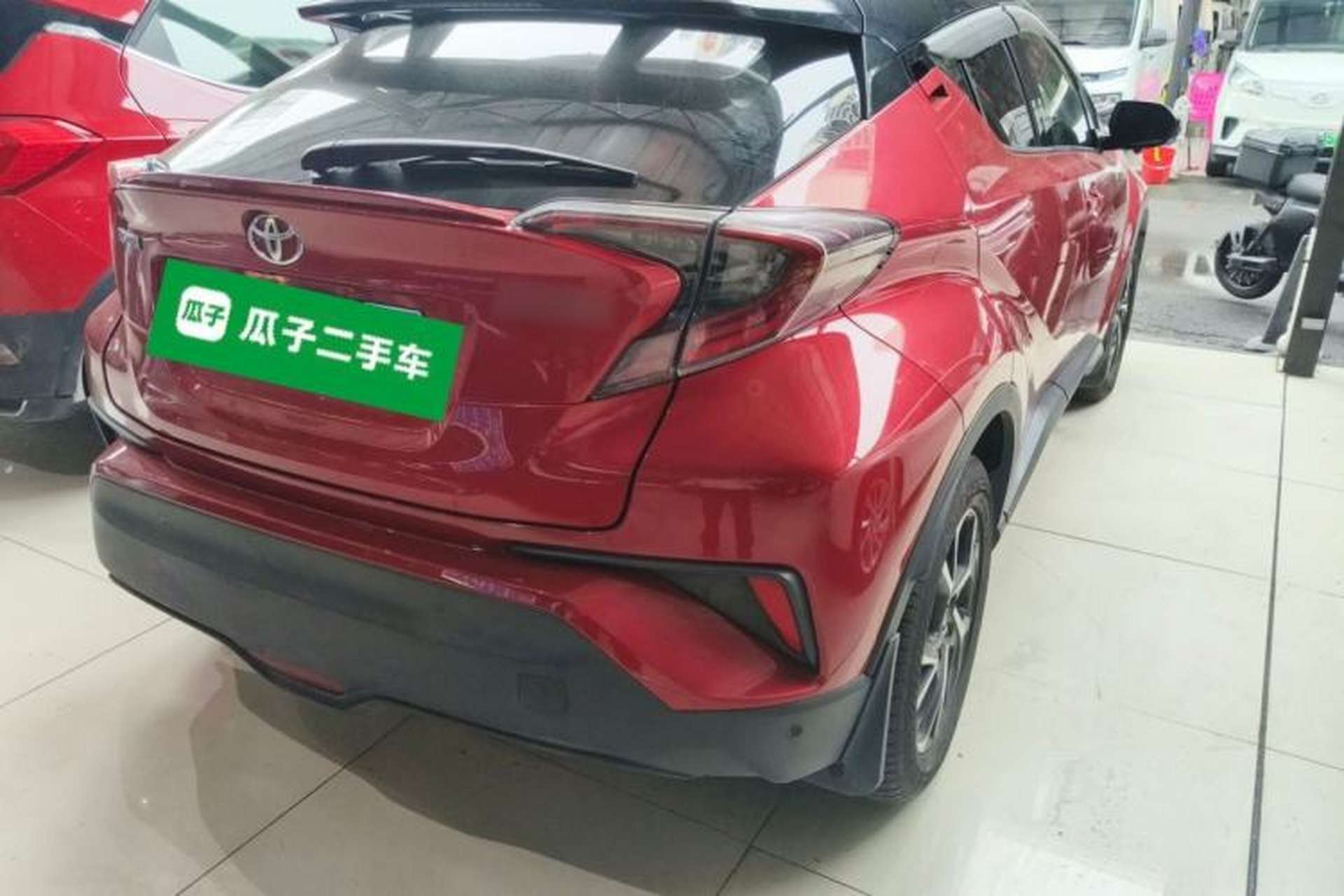 Used Toyota C-HR 2018 2.0L Luxury Edition China VI Standard Rear Right 45 Deg
