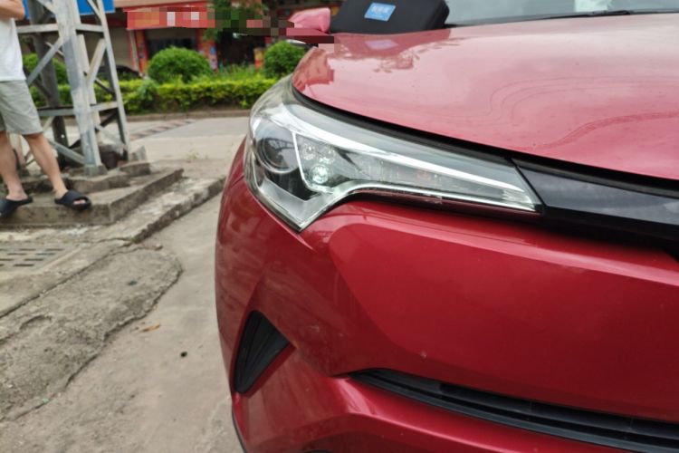 Used Toyota C-HR 2018 2.0L Leading Edition China V-standard Right Front Headlight