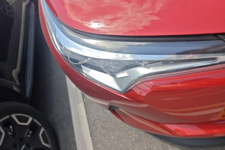 Used Toyota C-HR 2018 2.0L Leading with Sunroof China VI Standard Right Front Headlight