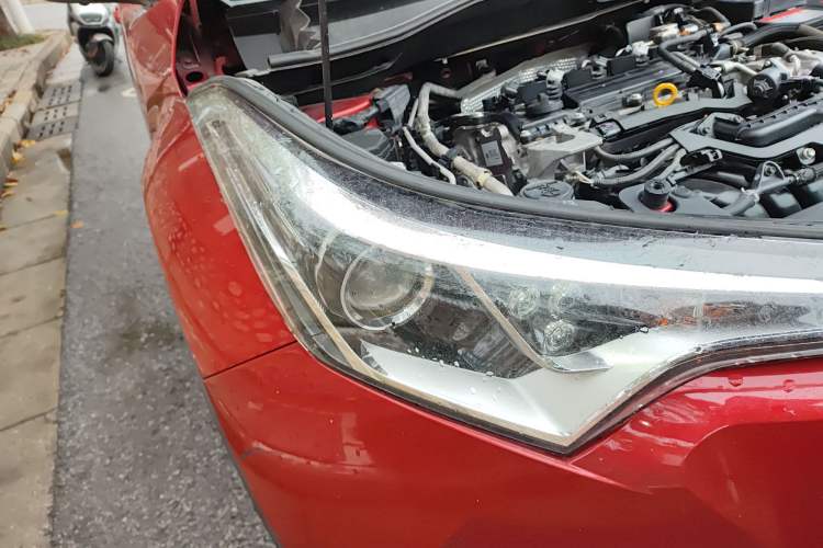 Used Toyota C-HR 2018 2.0L Leading Edition China VI Right Front Headlight