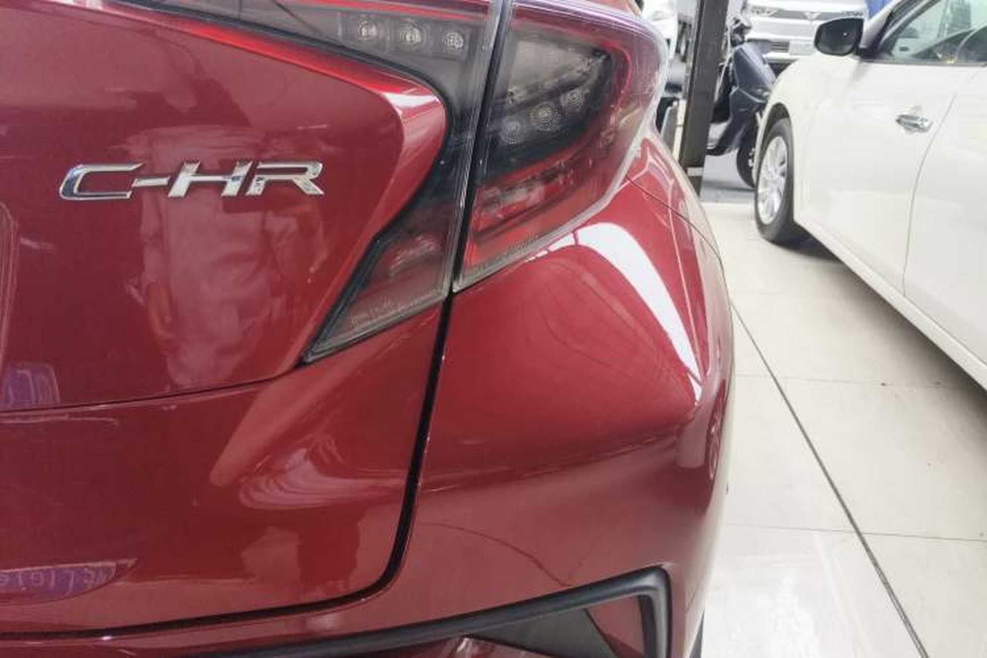 Used Toyota C-HR 2018 2.0L Luxury Edition China VI Standard Right Rear Taillight